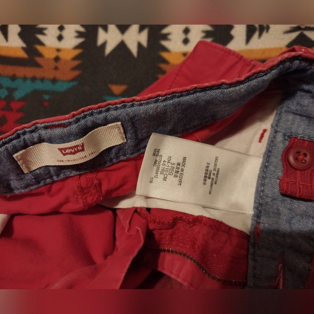 Levi shorts size 5